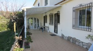 A 7-bedroom villa with a covered patio and balcony in Lliber - Jalon Valley.