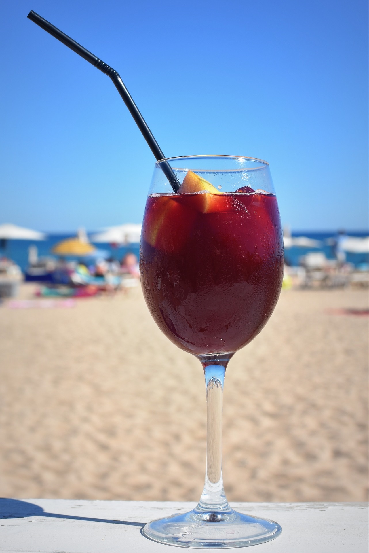 Summer Edition: Enjoy this refreshing Sangria! - How to buy in Spain