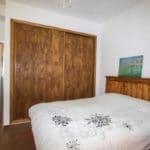A detached 4 bedrooms Villa for sale in Tolox with beds in a room.
