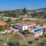 Detached 4 bedrooms Villa with a swimming pool for sale in Tolox.