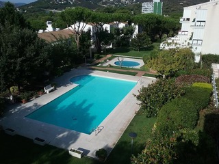 Costa Brava property investment: A sea-view apartment with pool in Platja d'Aro