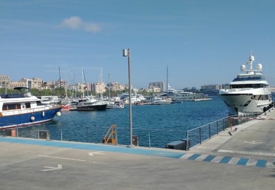 Barcelona sailing port