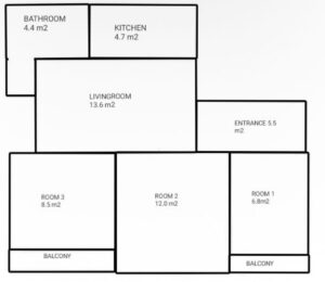 Floor plan of a Costa Dorada property for sale featuring a bathroom, kitchen, living room, entrance, three rooms, and two balconies. Measurements in square meters are provided for each area.